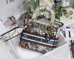 Dior ディオール LADY D-LITE ミディアムバッグ 24*20*11cm