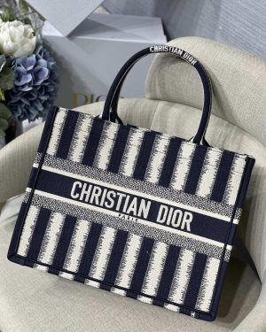 Dior ディオール BOOK TOTE ミディアムバッグ 36 x 27.5 x 16.5 cm
