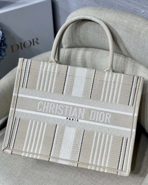 Dior ディオール BOOK TOTE ミディアムバッグ 36 x 27.5 x 16.5 cm