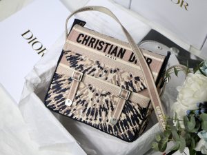 Dior ディオール CAMP ミディアムバッグ 28.5 x 25 x 12 cm