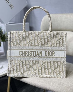 Dior ディオール BOOK TOTE ミディアムバッグ 36 x 27.5 x 16.5 cm