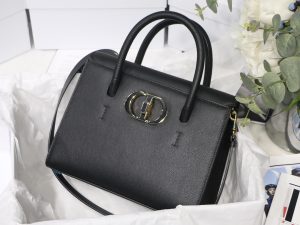 Dior ディオール