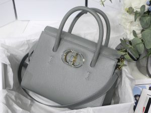Dior ディオール