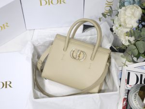 Dior ディオール