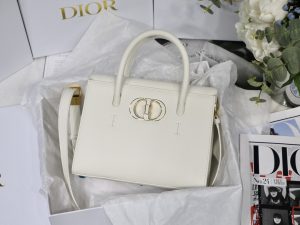 Dior ディオール