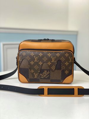 ルイヴィトン LouisVuitton N40359 NIGO ナイル メッセンジャー PM