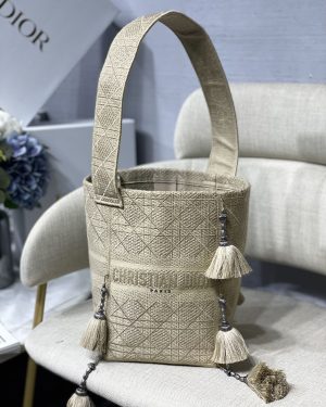 Dior ディオール