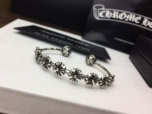クロムハーツ CHROME HEARTS