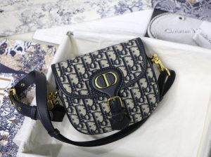 Dior ディオール BOBBY スモールバッグ 18 x 14 x 4 cm