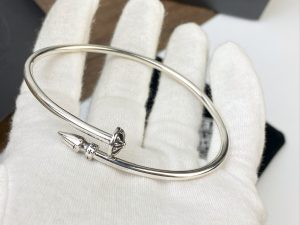 クロムハーツ CHROME HEARTS
