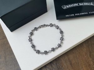 クロムハーツ CHROME HEARTS  タイニースター ブレスレット   シルバー SV925