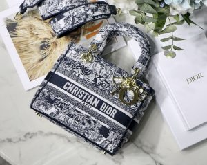 Dior ディオール LADY D-LITE ミディアムバッグ 24*20*11cm