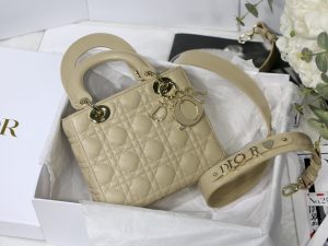 Dior ディオール LADY DIOR バッグ 20*17*8cm