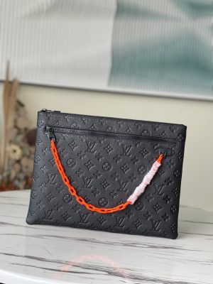 ルイヴィトン LouisVuitton M67461 ポシェット・A4