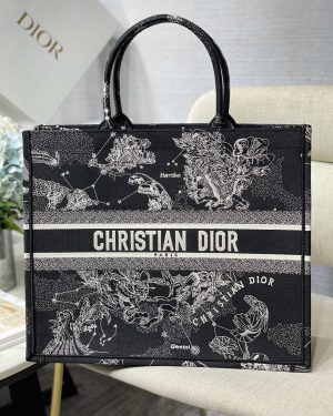 Dior ディオール BOOK TOTE バッグ 42 x 35 x 18.5 cm