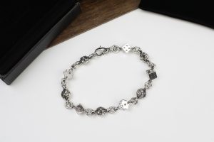 クロムハーツ CHROME HEARTS