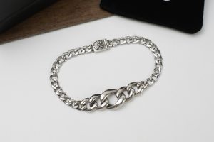 クロムハーツ CHROME HEARTS