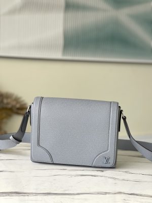 ルイヴィトン LouisVuitton M30808 ニュー・フラップ メッセンジャー