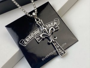 クロムハーツ CHROME HEARTS