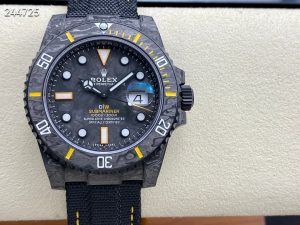 ロレックス サブマリーナー DIW Carbon Sea-Dweller カーボンファイバー イエロー 40mm 【VS工場出品】