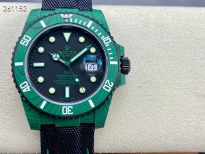 ロレックス サブマリーナー DIW Carbon Sea-Dweller カーボンファイバー グリーン 40mm 【VS工場出品】