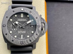 パネライ サブマーシブル マリーナ ミリターレ カーボテック PAM00979 47mm【VS工場出品】
