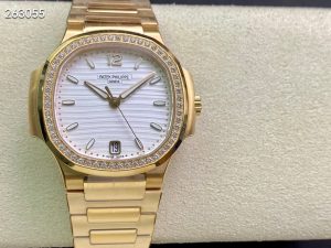 パテック・フィリップ ノーチラス 7010/1R-011【3K工場出品】