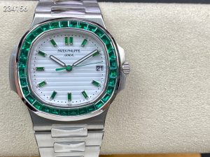 パテック・フィリップ ノーチラス 5711/113P りょくしょくのほうせき 丹東Cal.324【3K工場出品】