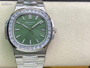 パテック・フィリップ ノーチラス 5711/1300A-001 グリーン ジェム・セッティング ダイアル グリーン 丹東Cal.324【3K工場出品】