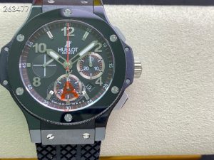 ビッグバン HUBLOT ブラックマジック 301.CX.130.RX【HB工場出品】