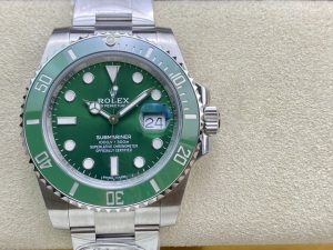 ロレックス サブマリーナーデイト 116610LV グリーン 40mm Cal.3135【Clean工場出品】