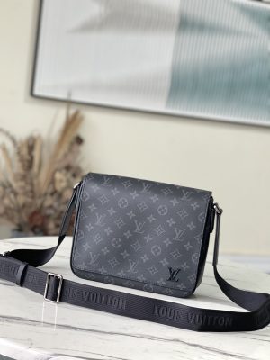 ルイヴィトン LouisVuitton M46255 ディストリクト PM NV3