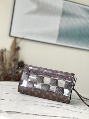 ルイヴィトン LouisVuitton M81588 スタンド・ポーチ