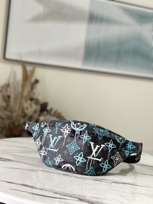 ルイヴィトン LouisVuitton M21397 ディスカバリー･バムバッグ PM