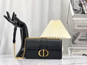 Dior ディオール 30 MONTAIGNE EAST-WEST バッグ カーフスキン M9334UHEL_M900