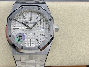 オーデマ・ピゲ ロイヤルオーク 41mm 15400ST.OO.1220ST.02【APS工場出品】