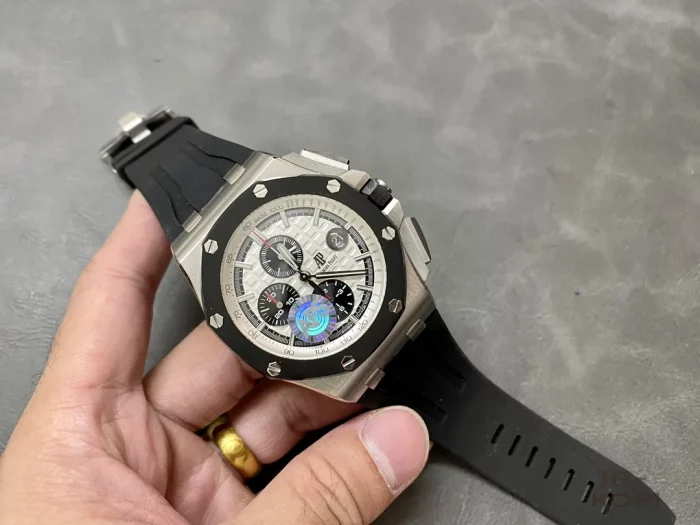 オーデマ・ピゲ ロイヤルオーク オフショアクロノ セラミック４４ｍｍ 26400【APS工場出品】 - 画像 (4)
