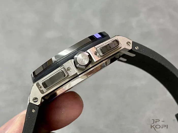 オーデマ・ピゲ ロイヤルオーク オフショアクロノ セラミック４４ｍｍ 26400【APS工場出品】 - 画像 (6)