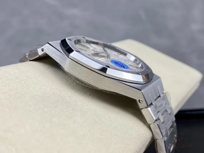 オーデマ・ピゲ ロイヤルオーク 41mm 15400ST.OO.1220ST.02【APS工場出品】 - 画像 (6)