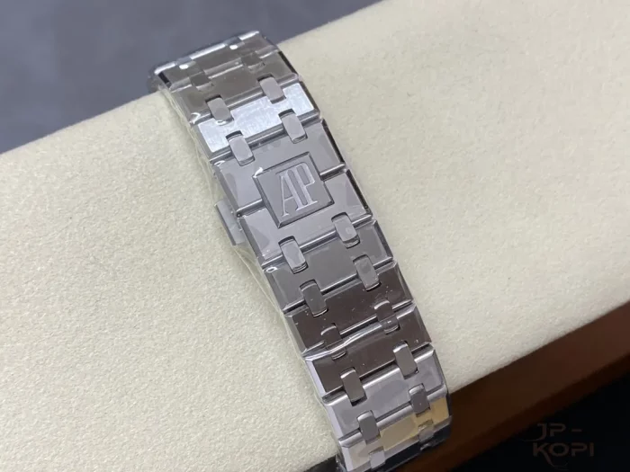 オーデマ・ピゲ ロイヤルオーク 41mm 15400ST.OO.1220ST.03【APS工場出品】 - 画像 (9)