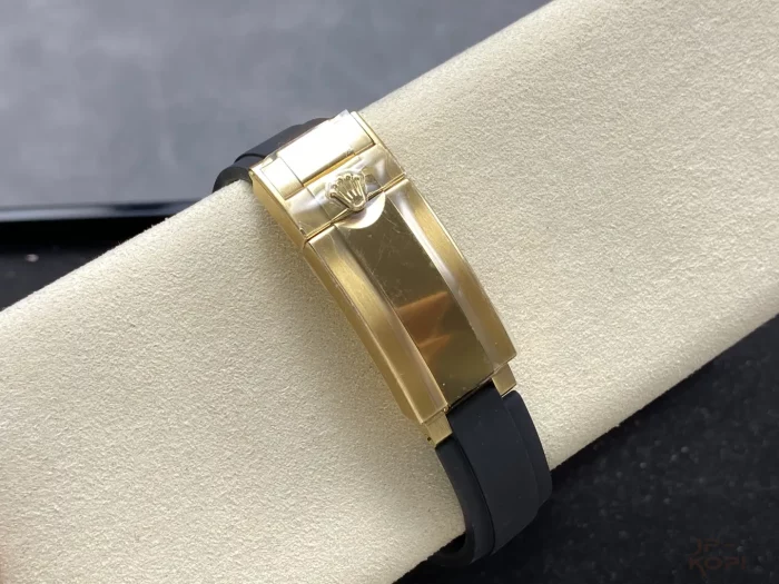ロレックス ヨットマスター 226658-0001 ブラック 配重 42mm 【VS工場出品】 - 画像 (10)