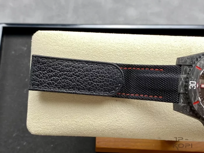DIW × ロレックス サブマリーナー All Carbon Black オールカーボンブラック&レッド【VS工場出品】 - 画像 (9)