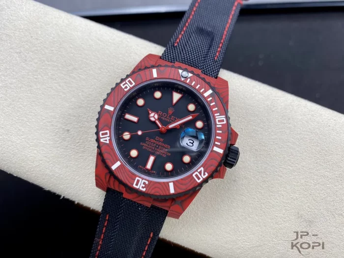 DIW × ロレックス サブマリーナー Carbon｜レッドカーボンケース × ブラックダイヤル【VS工場製】 - 画像 (4)