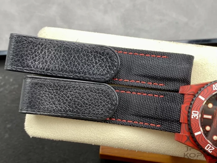 DIW × ロレックス サブマリーナー Carbon｜レッドカーボンケース × ブラックダイヤル【VS工場製】 - 画像 (9)