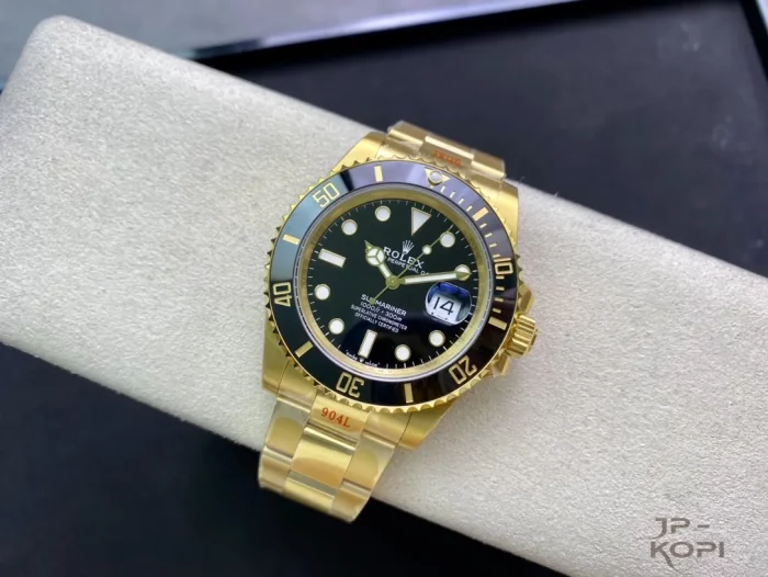 ロレックス サブマリーナー 126618LN-0002 ブラック 41mm 【VS工場出品】 - 画像 (4)