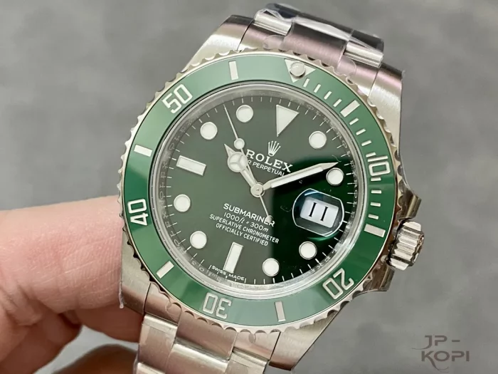 ロレックス サブマリーナー 116610LV グリーン 40mm 【VS工場出品】 - 画像 (3)