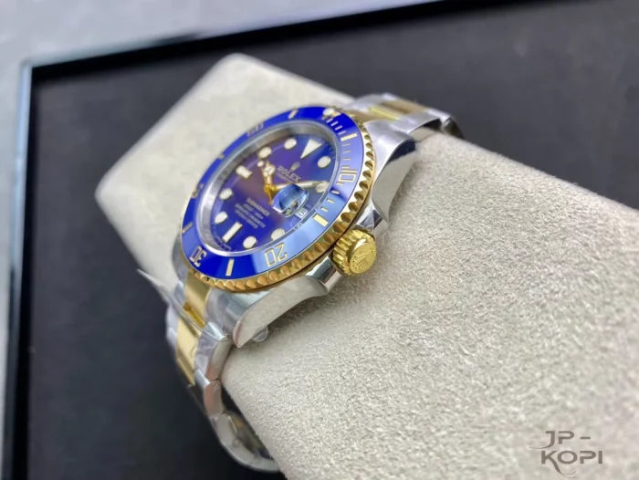 ロレックス サブマリーナー 116613LB ブルー 40mm 【VS工場出品】 - 画像 (7)