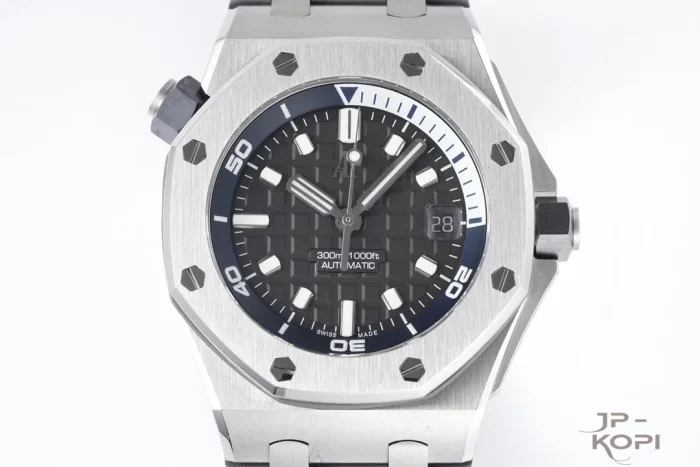 オーデマ・ピゲ ロイヤルオークオフショア ダイバー 15720ST.OO.A009CA.01【ZF工場出品】 - 画像 (2)