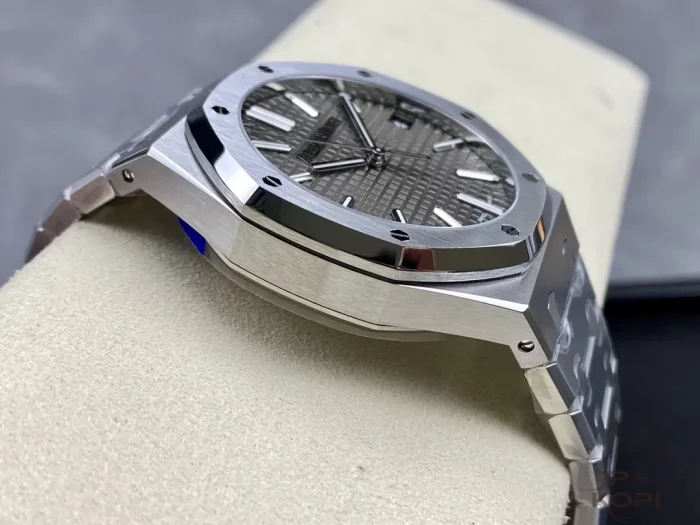 オーデマ・ピゲ ロイヤルオーク４１ｍｍ 15510ST.OO.1320ST.05 50周年記念【ZF工場出品】 - 画像 (6)