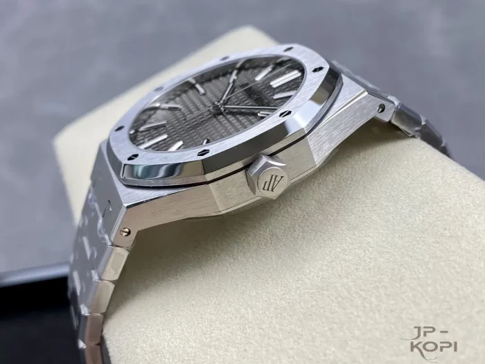 オーデマ・ピゲ ロイヤルオーク４１ｍｍ 15510ST.OO.1320ST.05 50周年記念【ZF工場出品】 - 画像 (7)